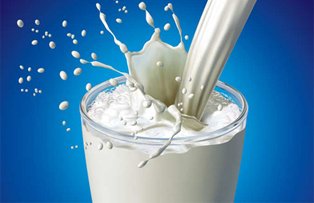 Cum poti transforma laptele intr-o bautura cu proprietati miraculoase