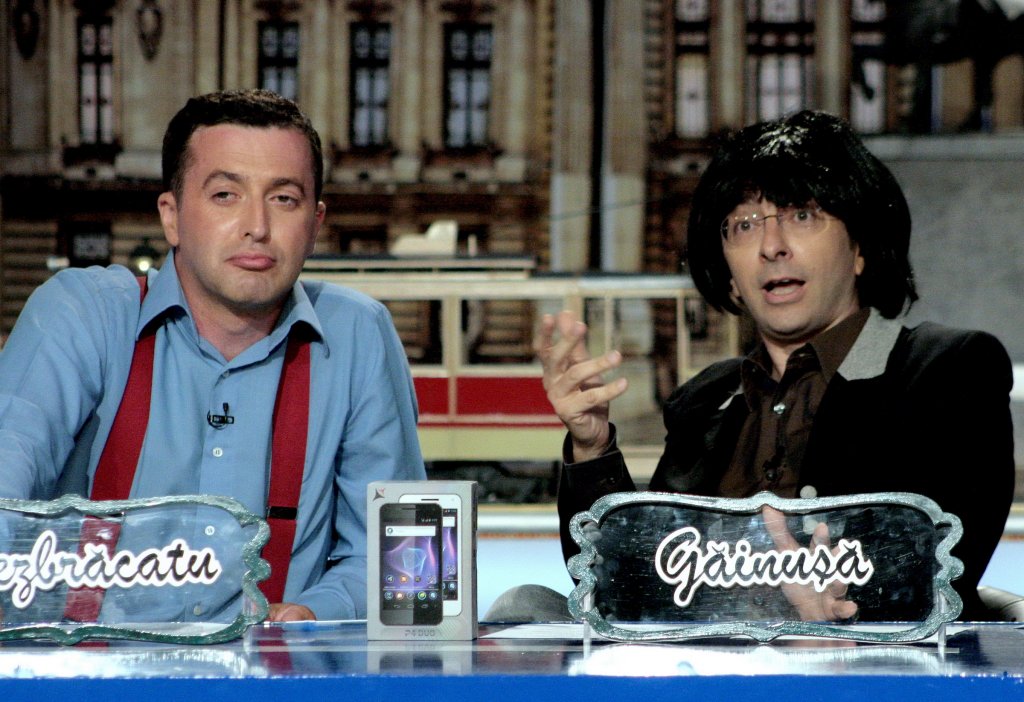 Connect-R, “Dă-te-n dragostea mea” la “Cronica Cârcotaşilor”