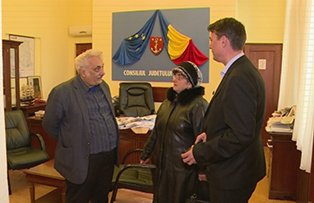 Mihai Ursu provoacă „învierea” administrativă a unei pensionare, în prima ediţie „Revendicarea”