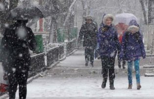 Se intorc ninsorile. Cum va fi vremea in urmatoarele zece zile, in fiecare regiune a tarii