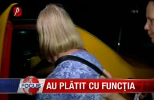 Au platit cu functia