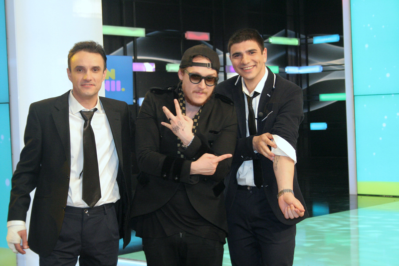 What’s Up şi Xonia invitaţii Mondenilor, la Prima TV