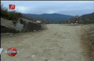 Cratere în loc de drum