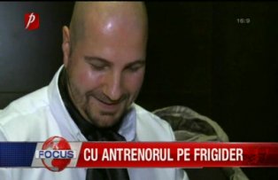 Cu antrenorul pe frigider