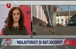 Neajutoraţi şi batjocoriţi