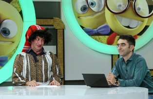 Sexy Moroşanca, face menajul în casa unui burlac, astăzi la Cusurgiii