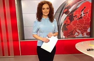 Andreea Fried întrerupe ştirile Focus pentru un breaking news cu chef