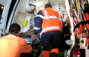 Accident de munca la o fabrica din Sfantu Gheorghe. 11 angajati, majoritatea femei, s-au intoxicat cu o substanta necunoscuta