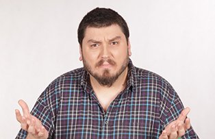 Micutzu, jurat la "Românii sunt beţivi". Il poti vedea la Times New Roman TV