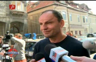 Doboş nu scapă de "valiză"