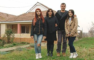 O familie nou-nouţă şi una cu experienţă fac „Schimb de mame”