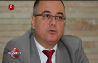 Prins în flagrant şi reţinut