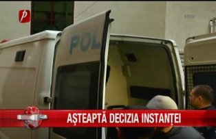 Asteapta decizia instantei