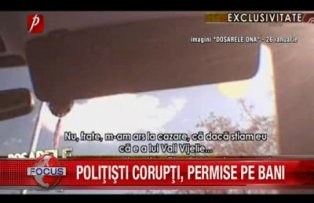 Politisti corupti permise pe bani