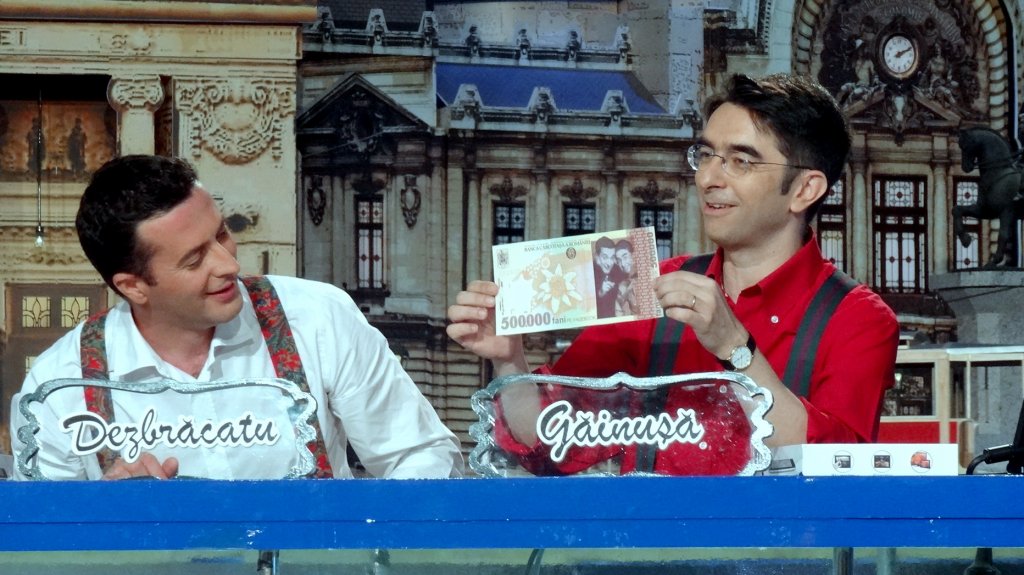 Cârcotaşii de la Prima TV au peste 500.000 de fani pe Facebook