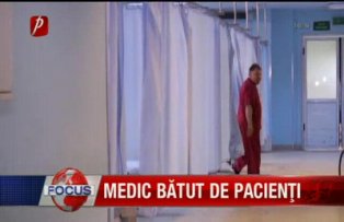 Medic batut de pacienti