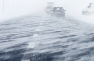 Cod galben de vant. Ninsoare viscolita la munte