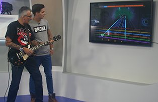 Cristi Hrubaru cântă la consola de jocuri! Cum a îmbinat tehnologia cu muzica la Playtech