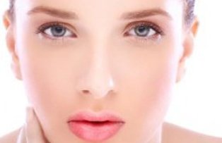 Ai pielea grasa, rosie si iritata? Iata ce spune despre sanatatea ta