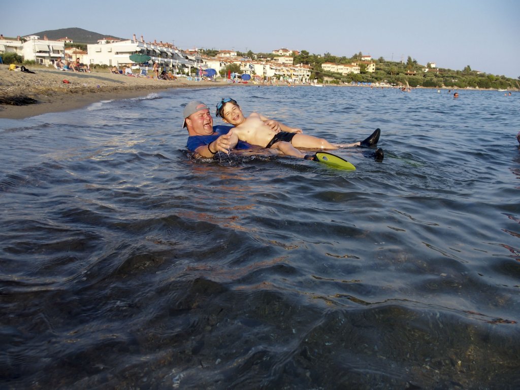 Octavian Păscuţ, super vacanţă pe tărâmuri greceşti