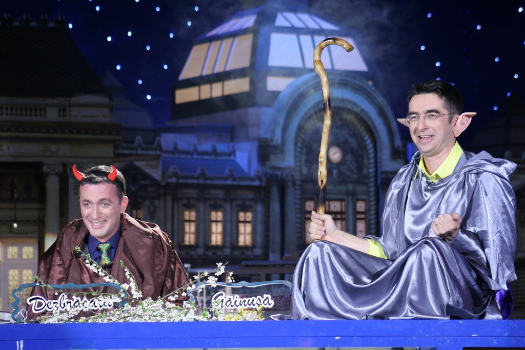 “Mondenii” şi Anca Florescu, invitaţii Cârcotaşilor, în această seară la Prima TV