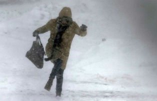 Cod Galben de ninsori si viscol, in Bucuresti si 24 de judete. Cand va intra in vigoare