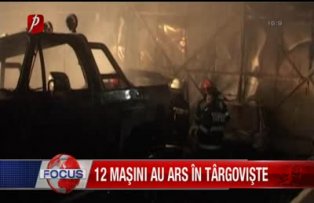 12 masini au ars in Targoviste
