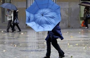 Vremea se schimba! Avem parte de un inceput de primavara cu ninsori, ploi si vant puternic