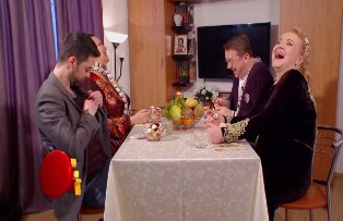 VIDEO / "E orgasmic!". Cum arata salata de fructe servita de Maria Carneci la "Cireasa de pe tort"