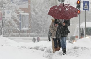 Vin ninsorile in Bucuresti. Prognoza meteo pe urmatoarele trei zile