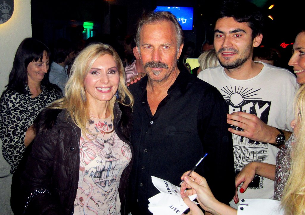 Luana Ibacka s-a fotografiat alaturi Kevin Costner