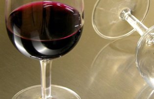 Stiai ca un pahar de vin este egal cu o ora de exercitii fizice?