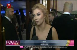 Lora si Ionut, indragostiti in Paris! Cantareata a castigat o excursie