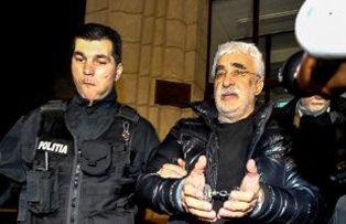 Adrian Sarbu ramane in arest preventiv