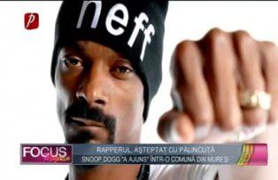 Snoop Dogg "a ajuns" într-o comună din Mureş! Rapperul, aşteptat cu pălincuţă