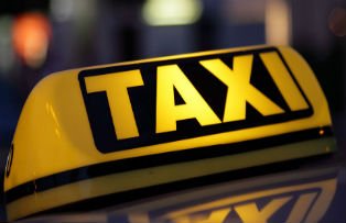Aplicatia care sperie taximetristii. Controversata Uber se lanseaza si in Romania
