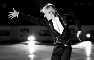 Evgeni Plushenko, nerabdator sa patineze pentru publicul roman la Kings On Ice Olympic Gala