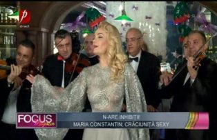 N-are inhibiţii! Maria Constantin, crăciuniţă sexy