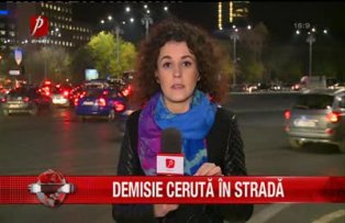 Demisie ceruta in strada