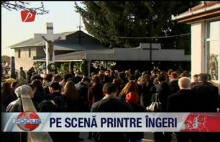 Pe scene printre ingeri