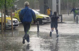 Prognoza meteo pe trei luni. Cum va fi vremea de Paste: precipitatii abundente in lunile aprilie si mai
