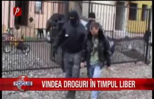Vindea droguri in timpul liber