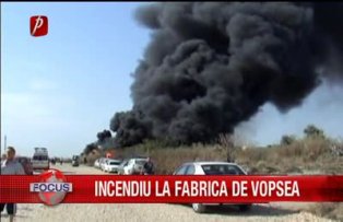 Incendiu la fabrica de vopsea