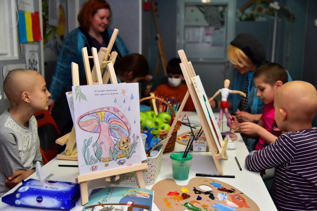 Olga Gudynn a adus puţină magie în sufletul copiilor de la Marie Curie