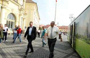 Cristian-Gheorghe Pavel, director adjunct al unei firme de transport din Sibiu si apropiat al lui Iohannis, a fost gasit spanzurat