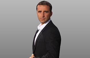 „Senzaţional”: Dan Diaconescu citea câte două pagini din dosar pe zi pentru a amâna cât mai mult judecata