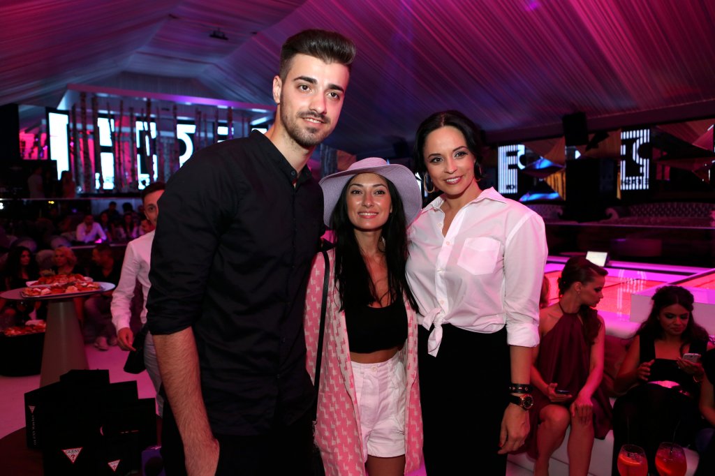 Andreea Marin a sarbatorit trei ani de Sungate Solarium Studio la Player Summer Club