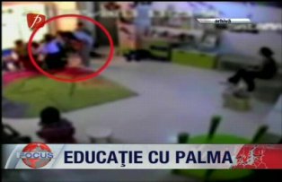Educatie cu palma.