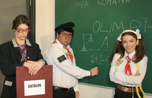 La Cronica Cârcotaşilor, Grapini şi Vanghelie se întorc în timp, la pionierat