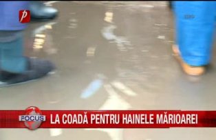 La coada pentru hainele Marioarei